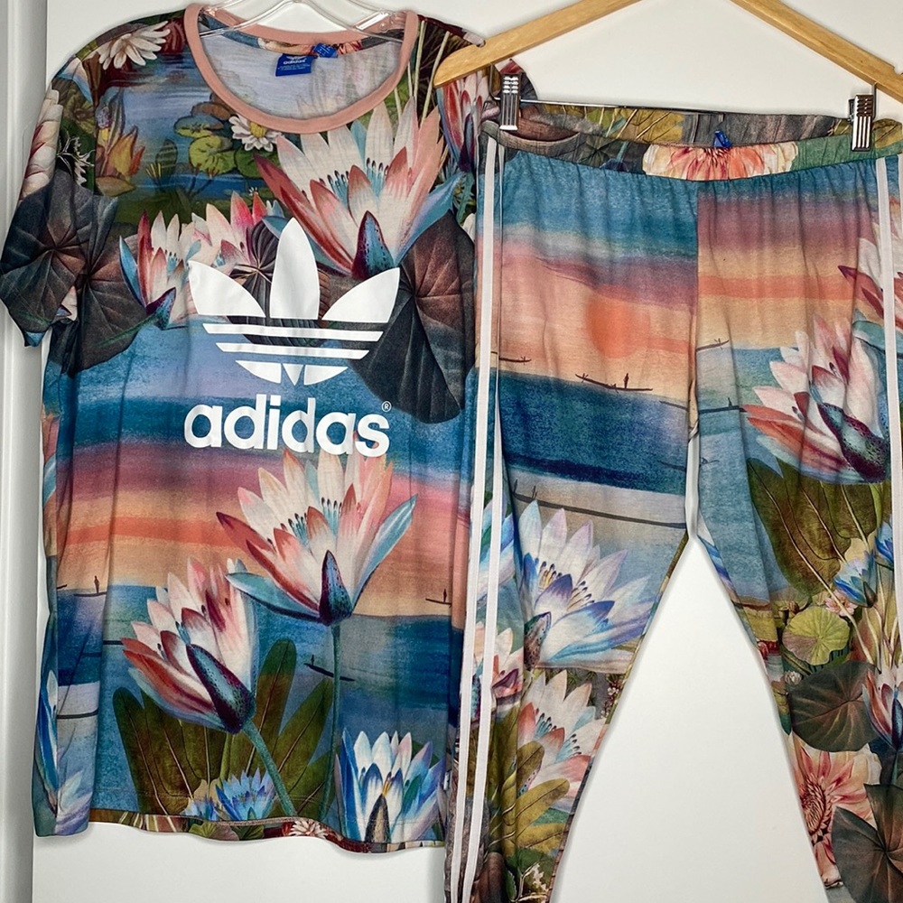 😍Adidas Two Piece Set